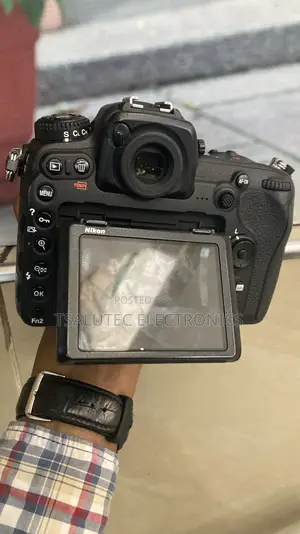 Nikon D500