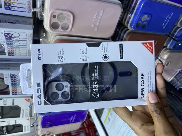 Noonin Strong Magnetic Transluscent Case for iPhone 11 Pro Max - main view