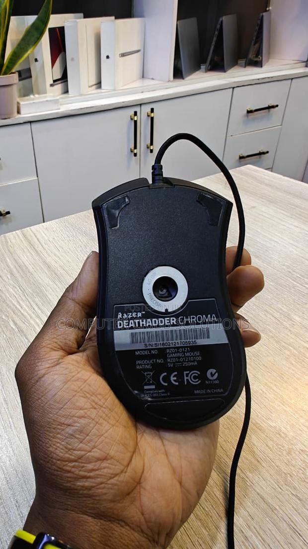 Razer Deathadder Chroma Wired RGB Gaming Mouse – 10,000 Dpi - thumbnail 3