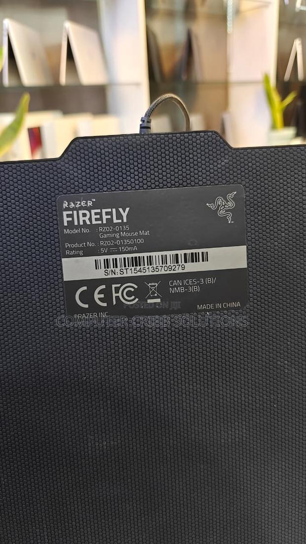 Razer Firefly Hard Edition RGB Gaming Mousepad - thumbnail 4