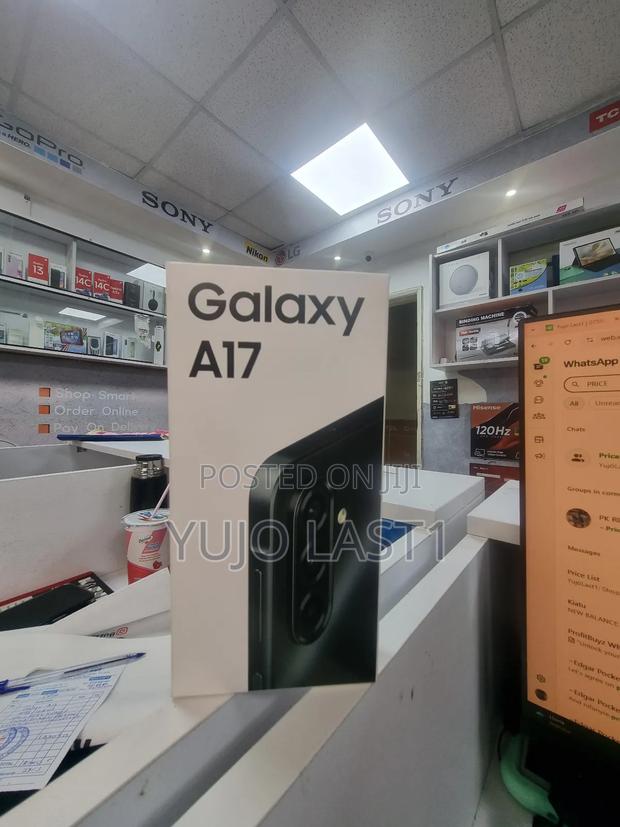 New Samsung Galaxy A17 128 GB Black - thumbnail 3