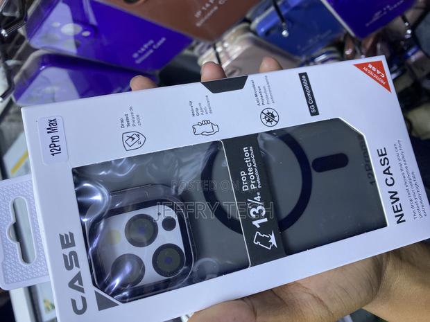 Supfine Magnetic Compatible iPhone 12 Pro Max Transluscent Case - thumbnail 3