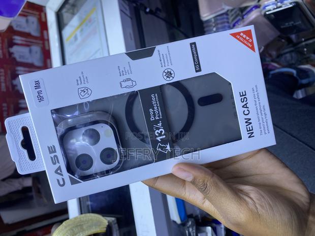 Toben for iPhone 16 Pro Max Compatible With Magsafe Translucent Matte - thumbnail 3