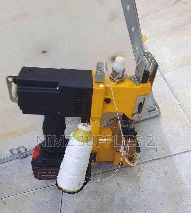 Cordless Back Closure - main view