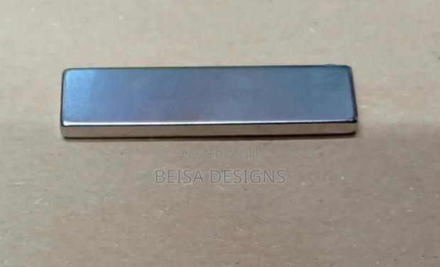 Strong Magnets - main view