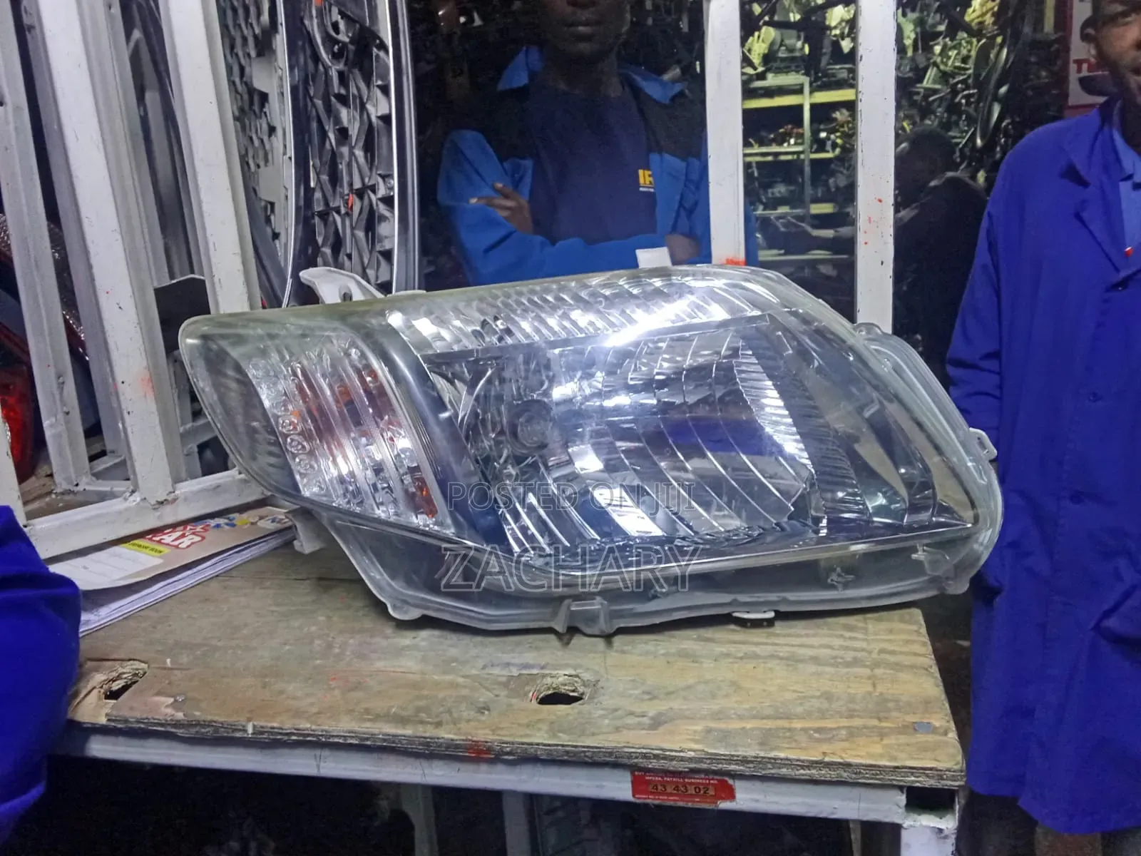Axio/Fielder 2010 Headlight Ex Japan