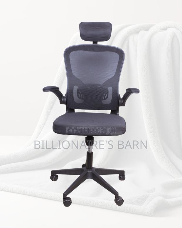 Grey Ergonomic Office Chair — Back Support for Long Hours - main view