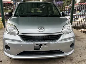 Toyota Passo 2019 Silver