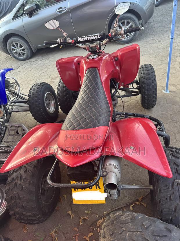 Yamaha 2010 Red - thumbnail 4
