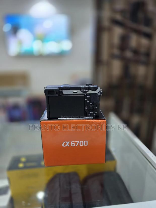 Sony A6700 Mirrorless Camera With 16-50mm Lens - thumbnail 2