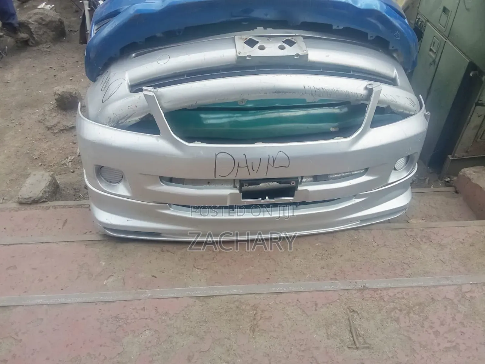 Noah 2002 Front Bumper Ex Japan