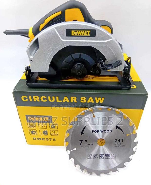 Powerful Dewalt Circular Saw 7" - main view