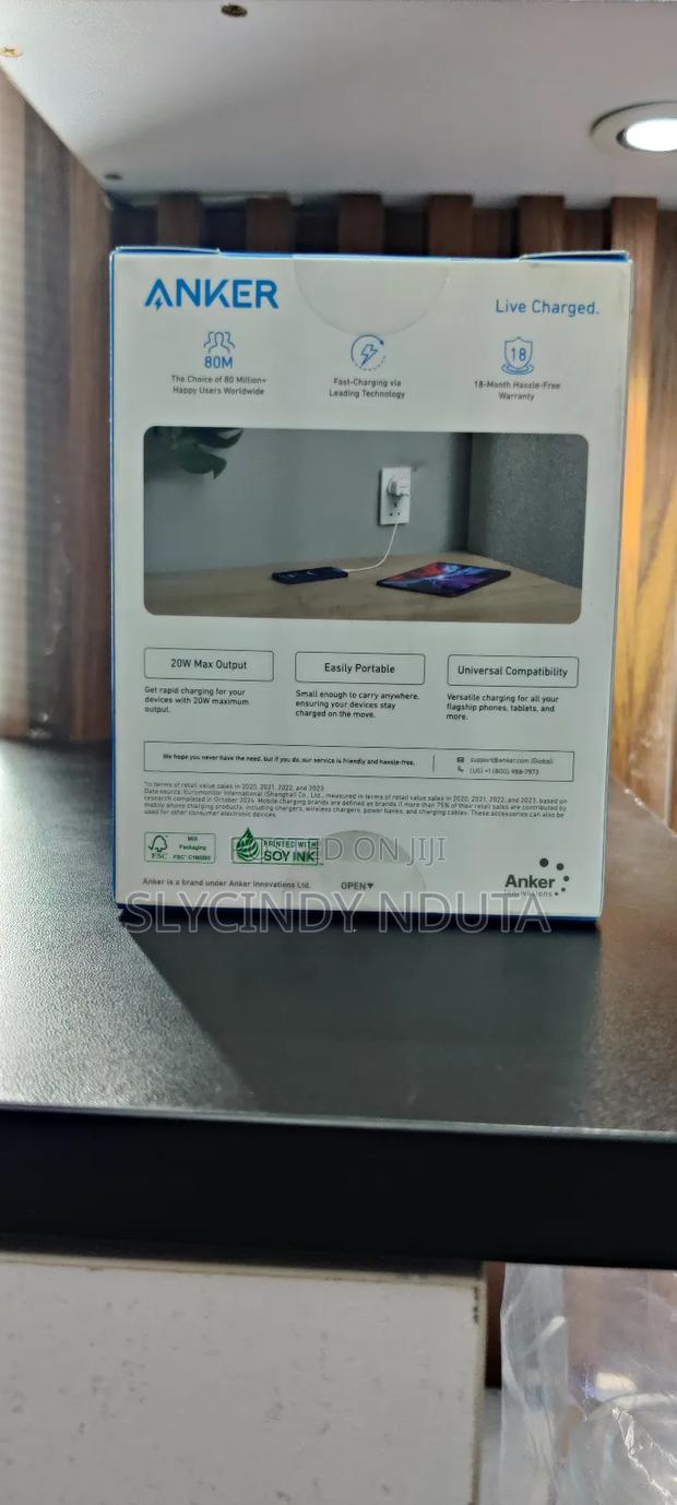 Anker Charger (20w) - thumbnail 2