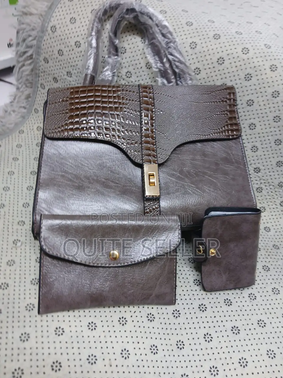Zipper Closure Casual Animal Print Handbag