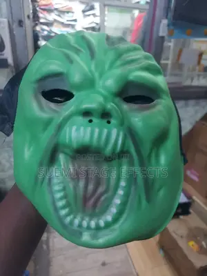  Hulk Themed Halloween Face Mask – Smash the Party Look!