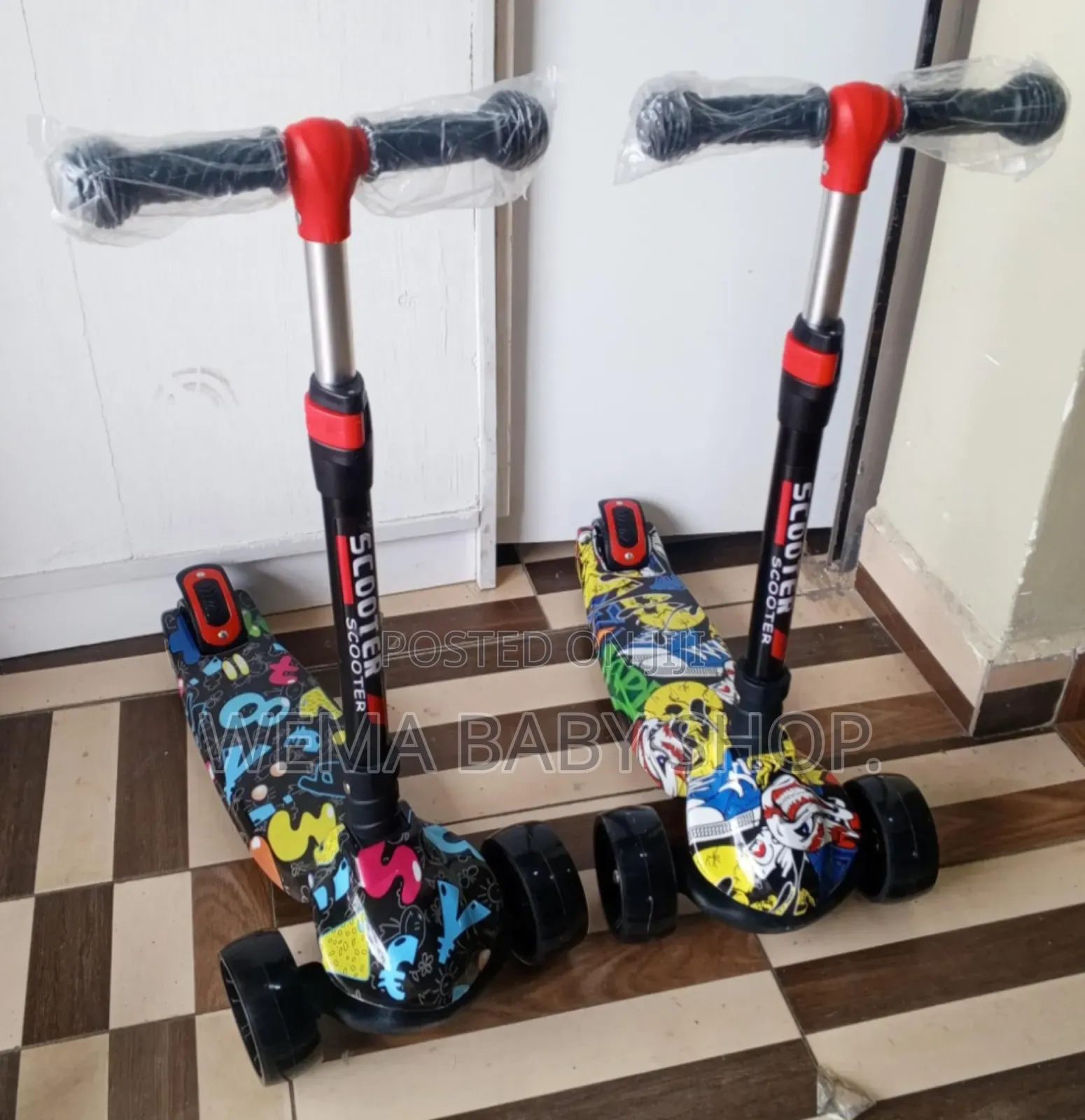 Grafiti Adjustable Kids Scooter With Music and Lights