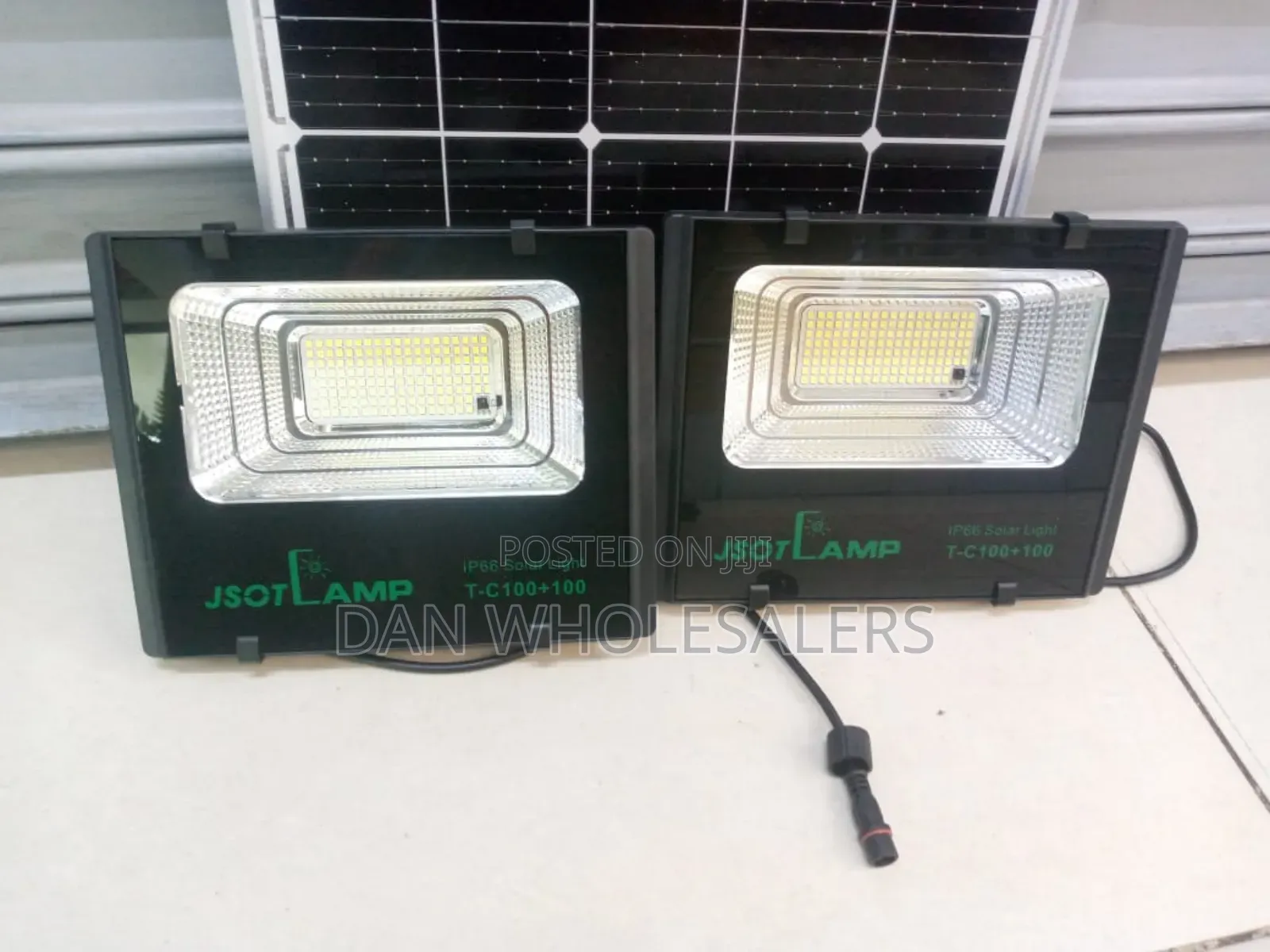 Jsotlamp Solar Kit: 25w Panel 2x 100w Led Floods