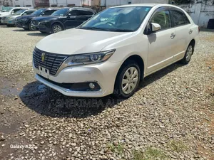 Toyota Premio 1.8 FWD 2019 White