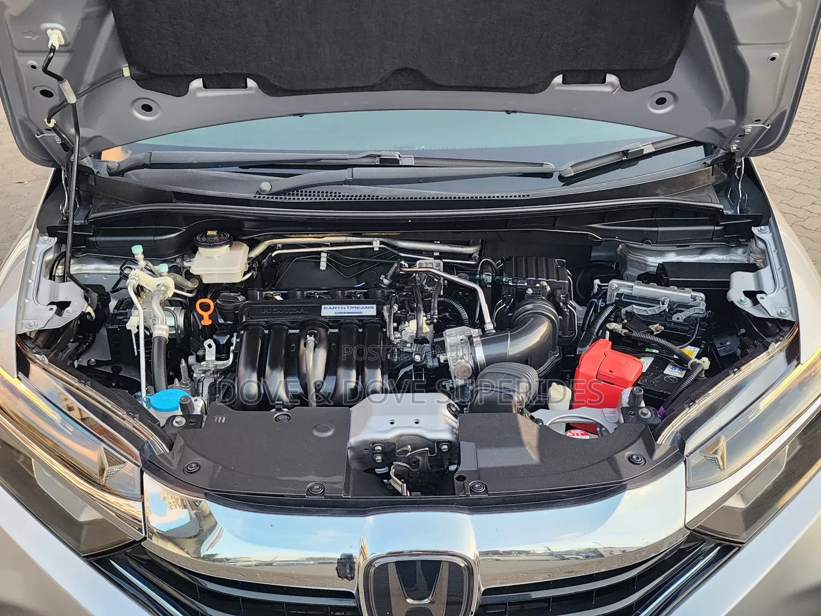 Honda Shuttle 1.5 Hybrid 2WD 2018 Silver
