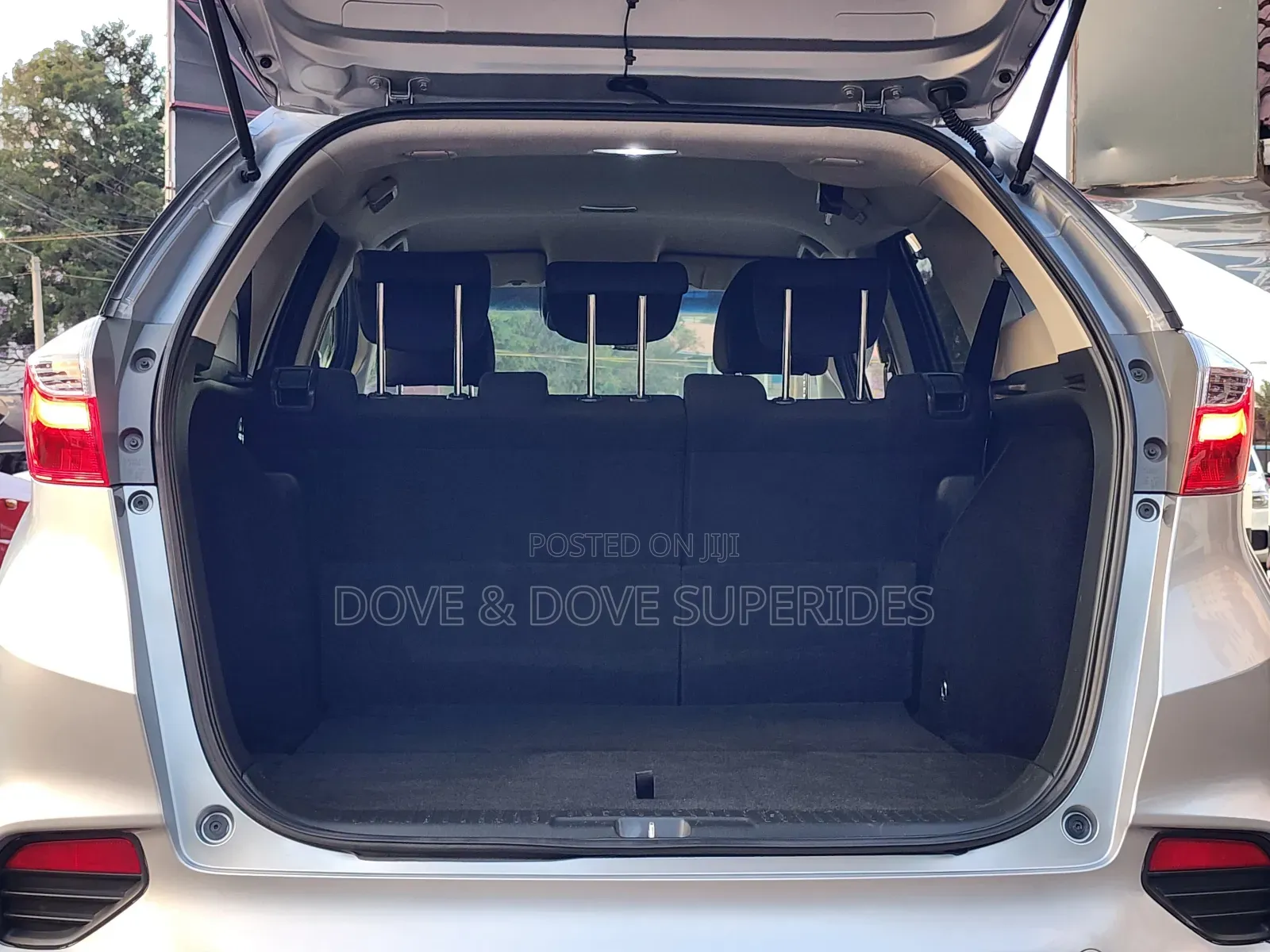 Honda Shuttle 1.5 Hybrid 2WD 2018 Silver