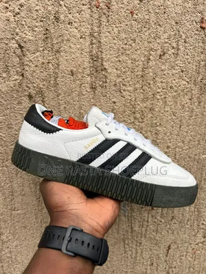 Sneakers Arena