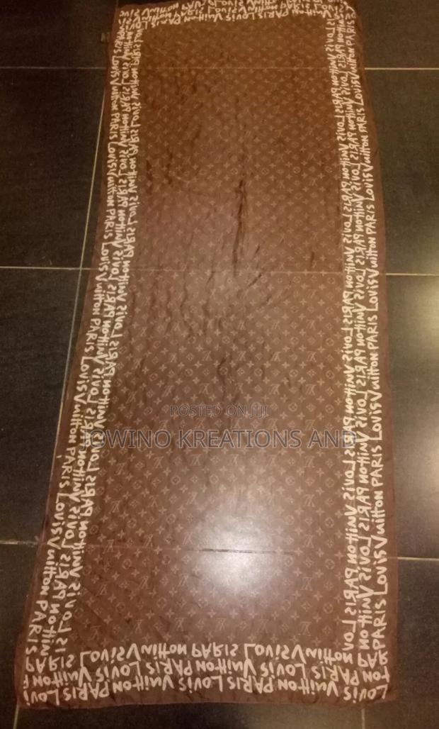 Top Designer Female Scarves - thumbnail 3