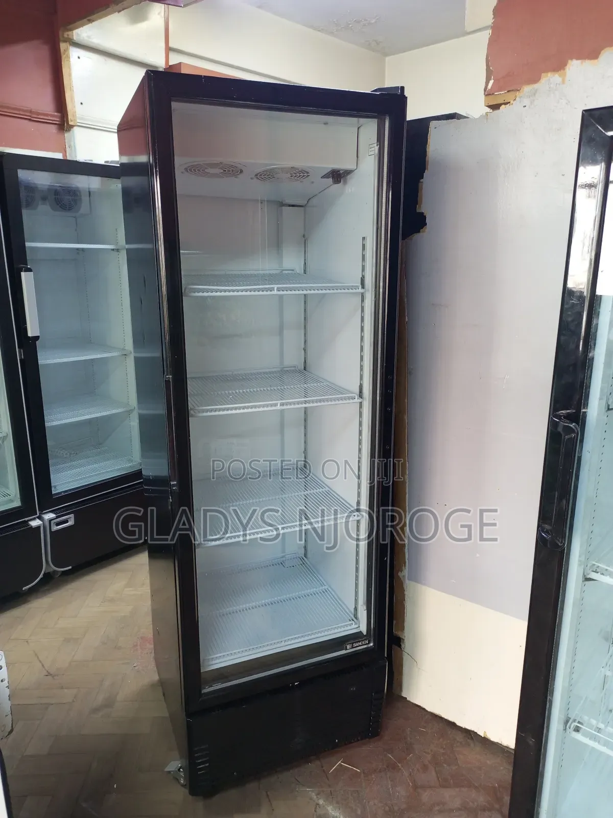 Show Case Chiller ( as Good as New)