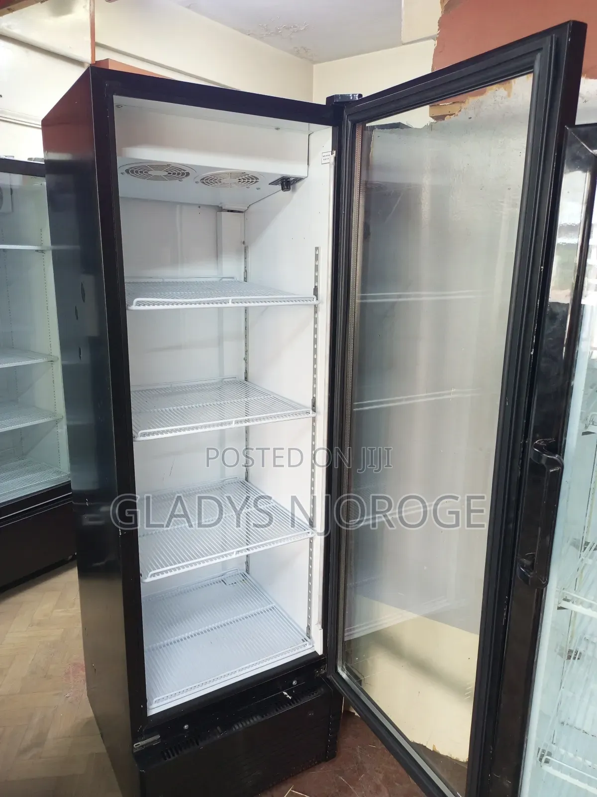 Show Case Chiller ( as Good as New)