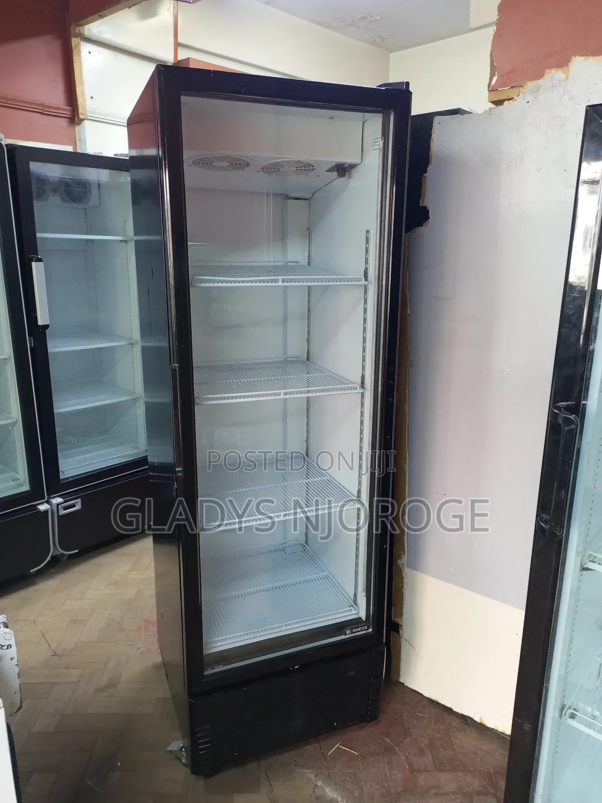 Show Case Chiller ( as Good as New)