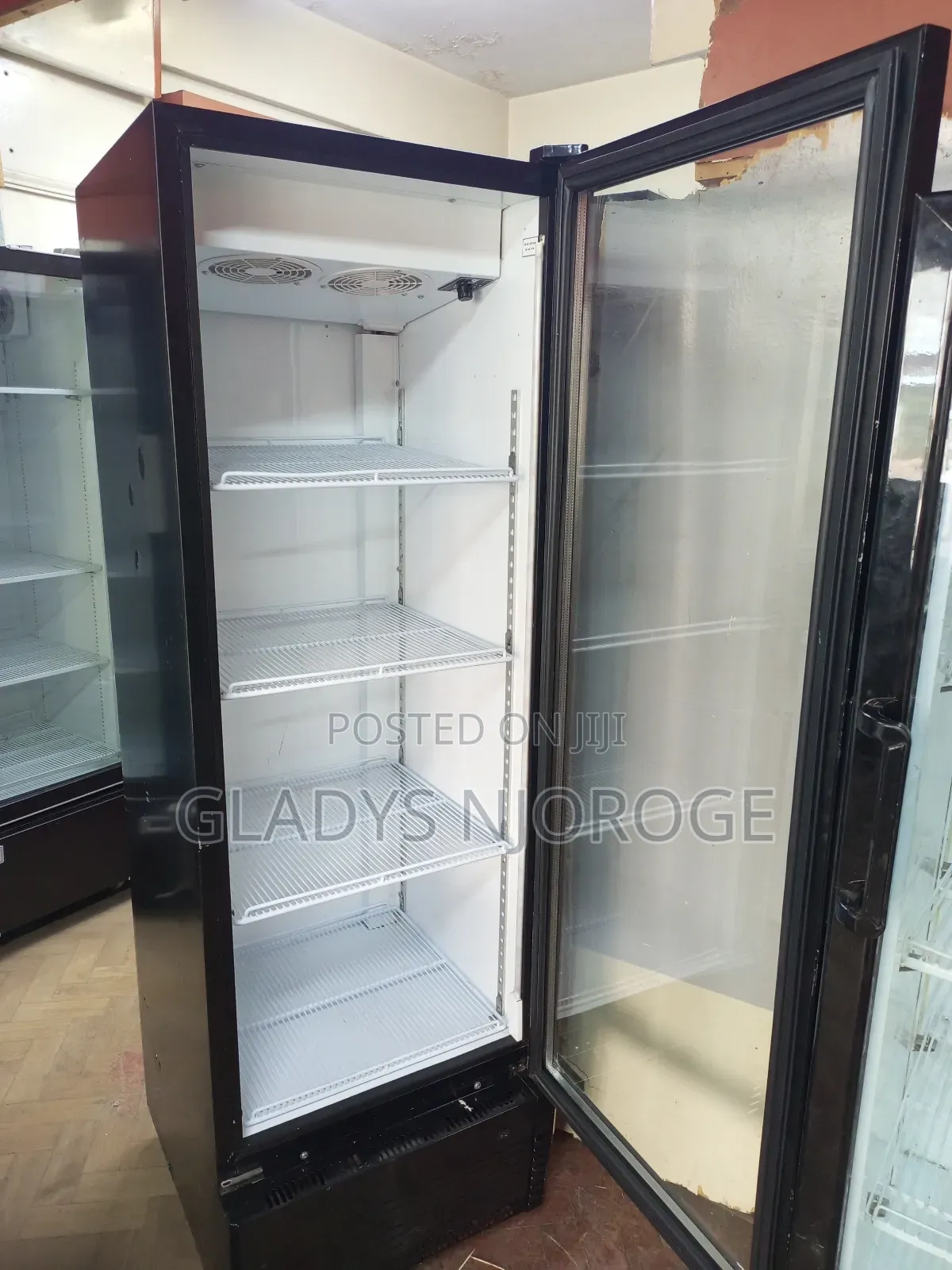 Show Case Chiller ( as Good as New)