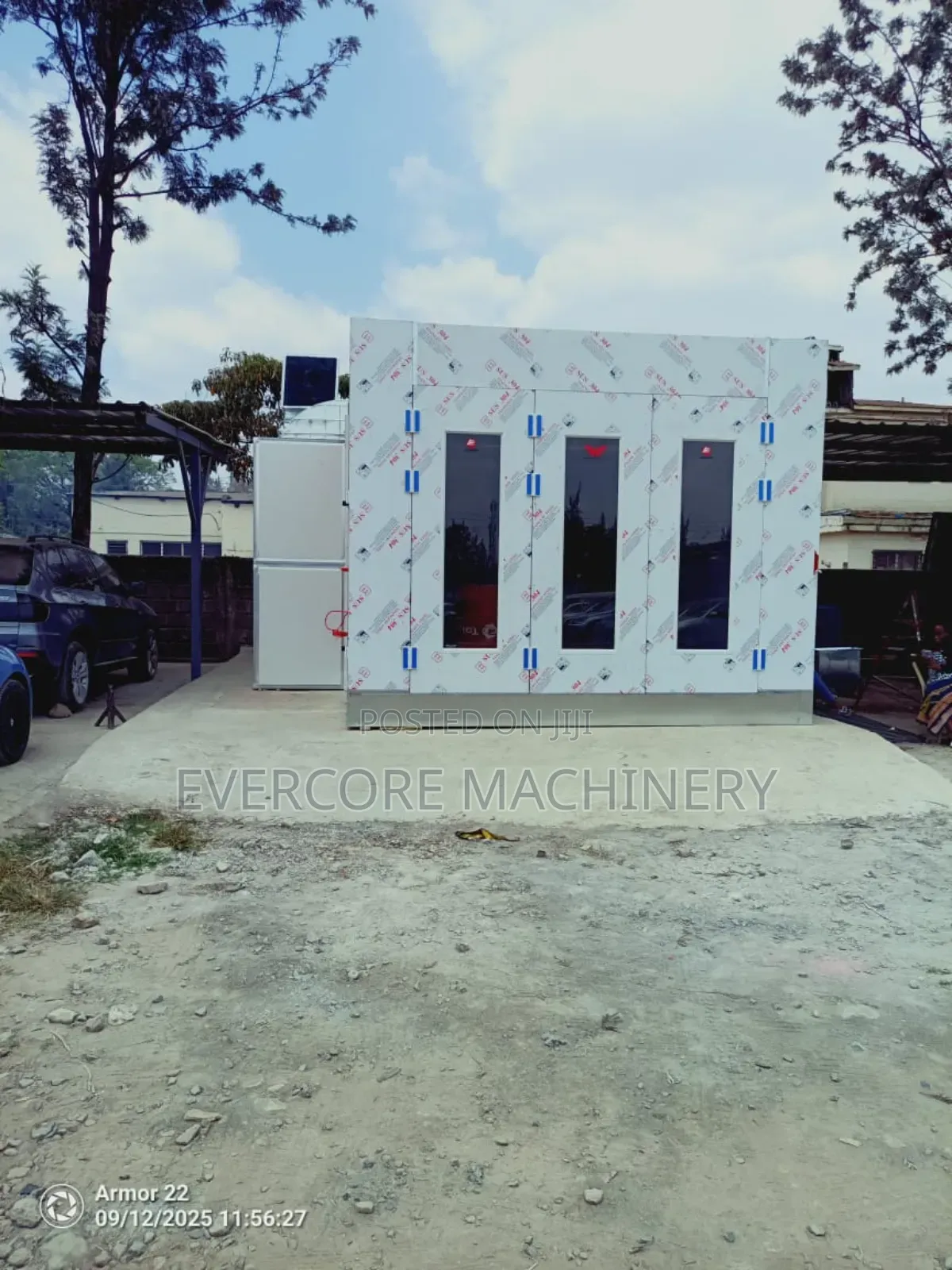 Diesel Paint Spray Boothe Machine Complete Set With Heater and Lights.
