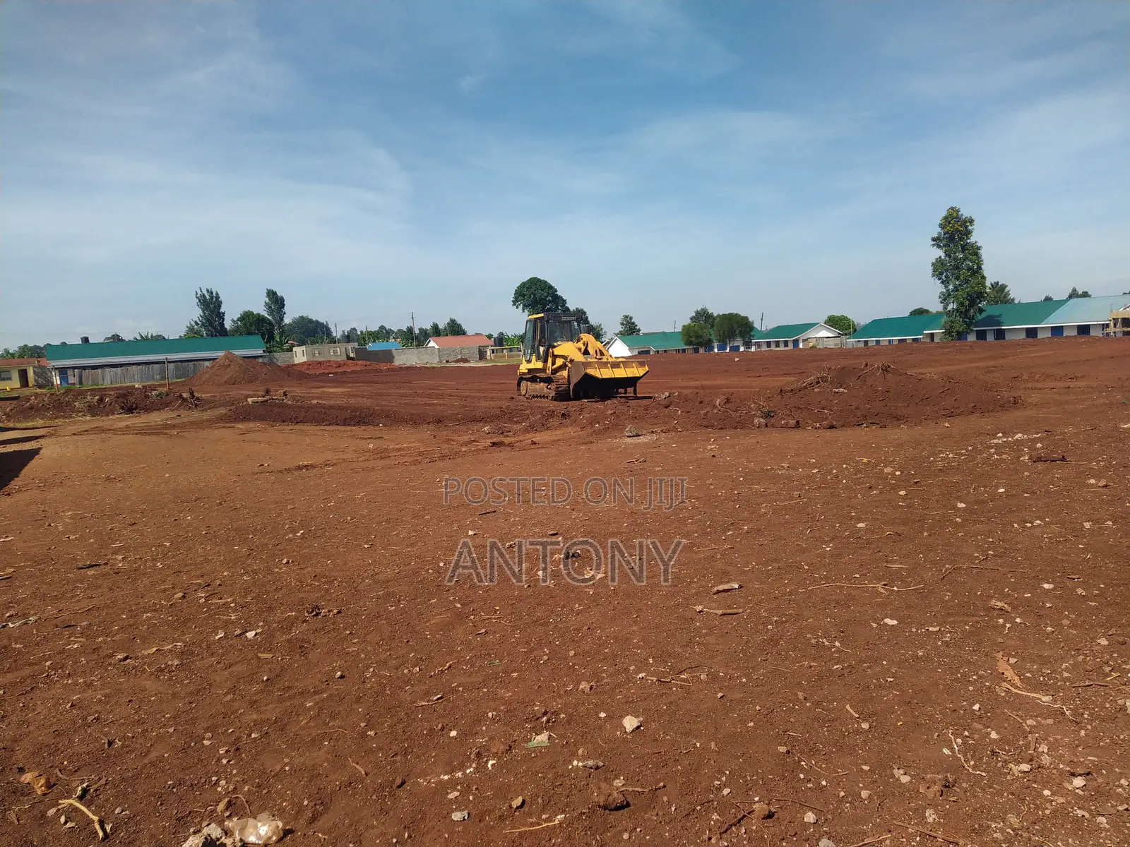 Track Shovel for Hire