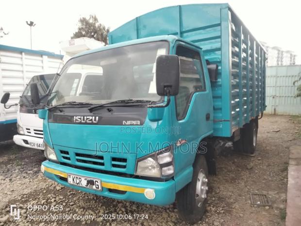 Isuzu NPR Truck ( 2018 Model) - thumbnail 3