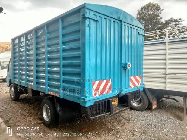 Isuzu NPR Truck ( 2018 Model) - thumbnail 6