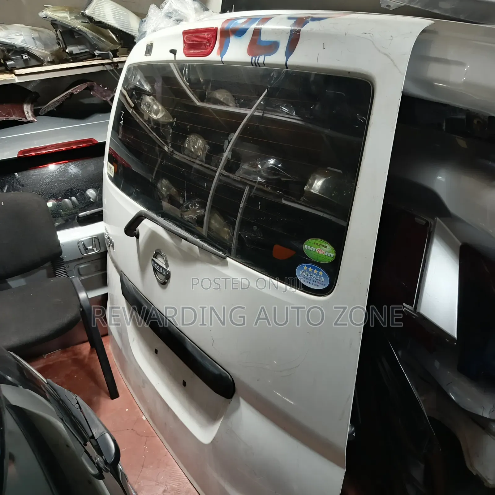 Nv200 Tailgate (Boot).