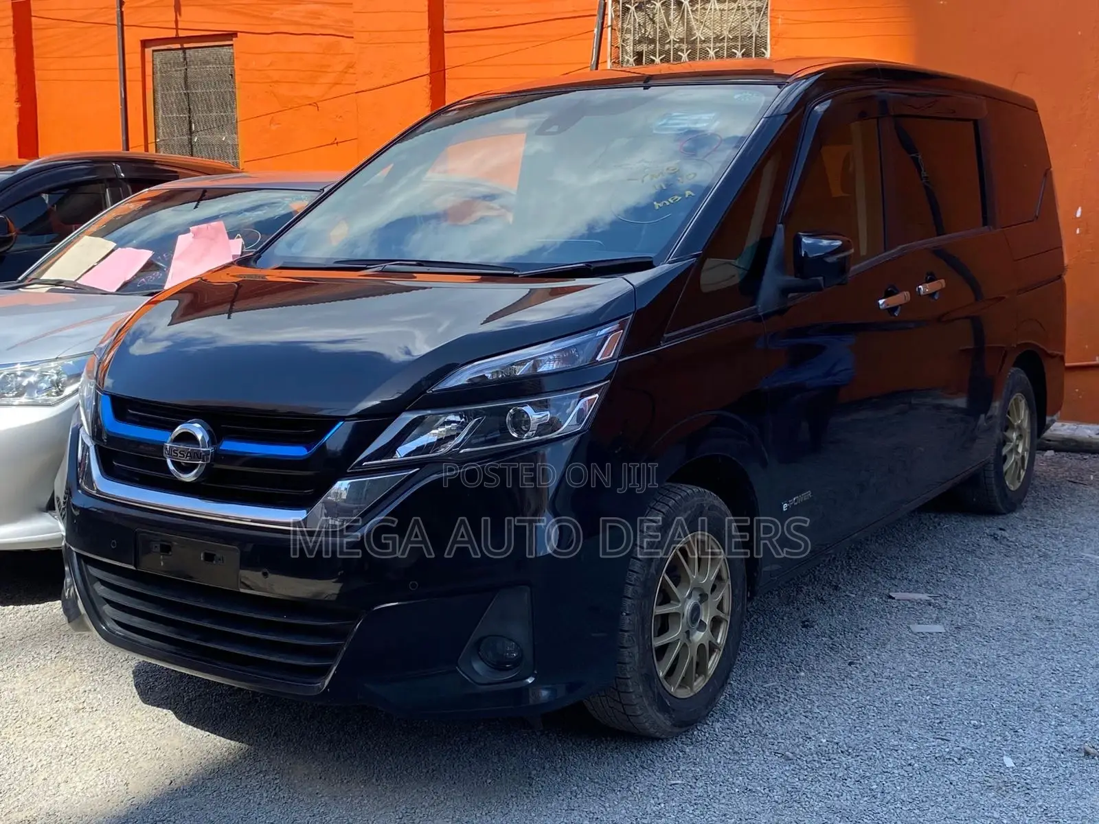 Nissan Serena 2018 Black