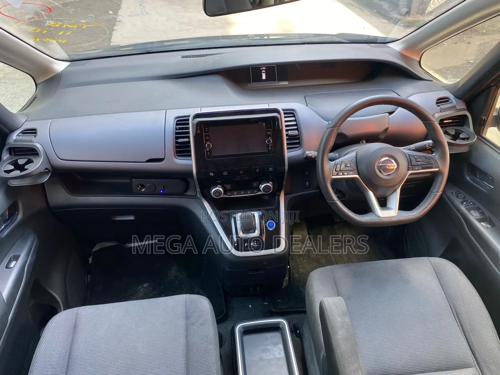 Nissan Serena 2018 Black