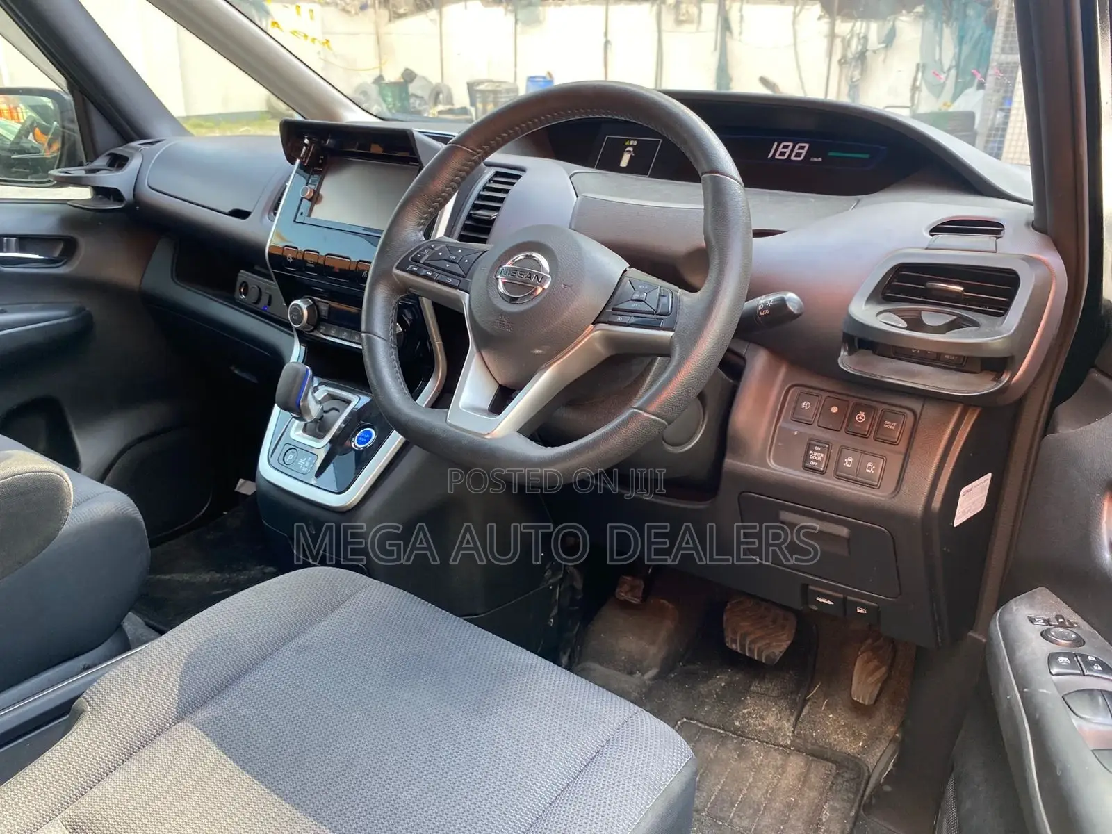 Nissan Serena 2018 Black