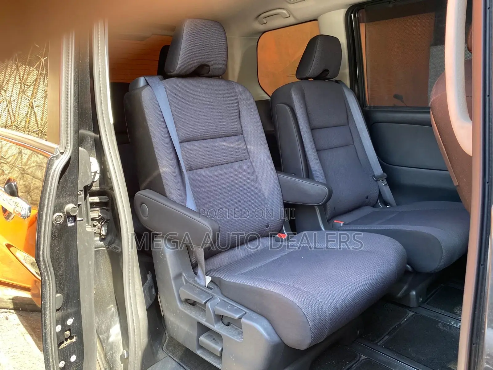 Nissan Serena 2018 Black