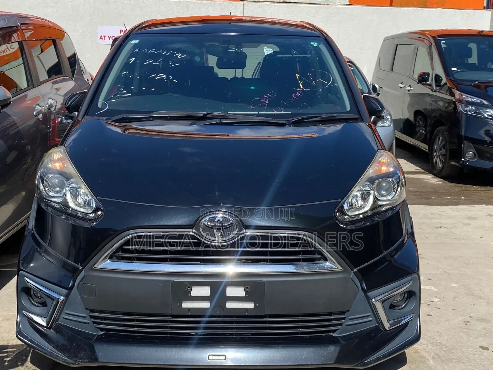 Toyota Sienta 2018 Black