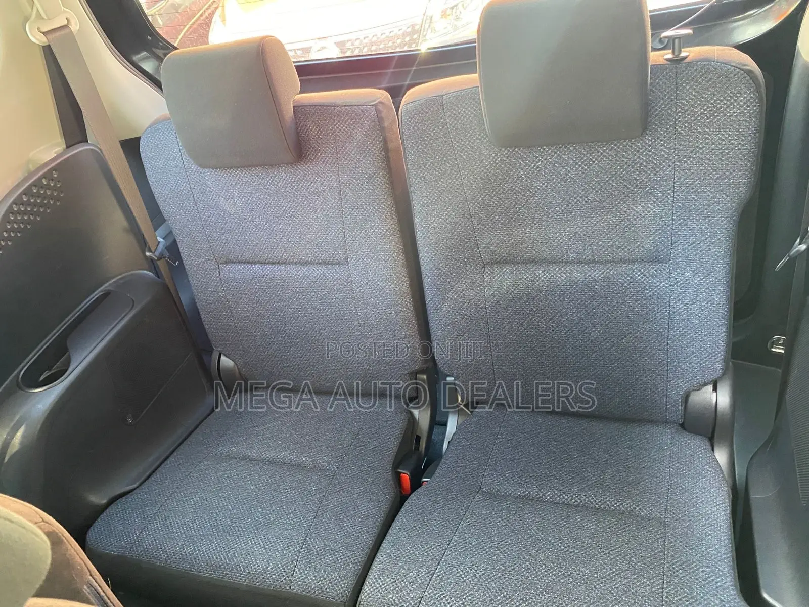 Toyota Sienta 2018 Black