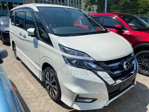 Nissan Serena 2018 White