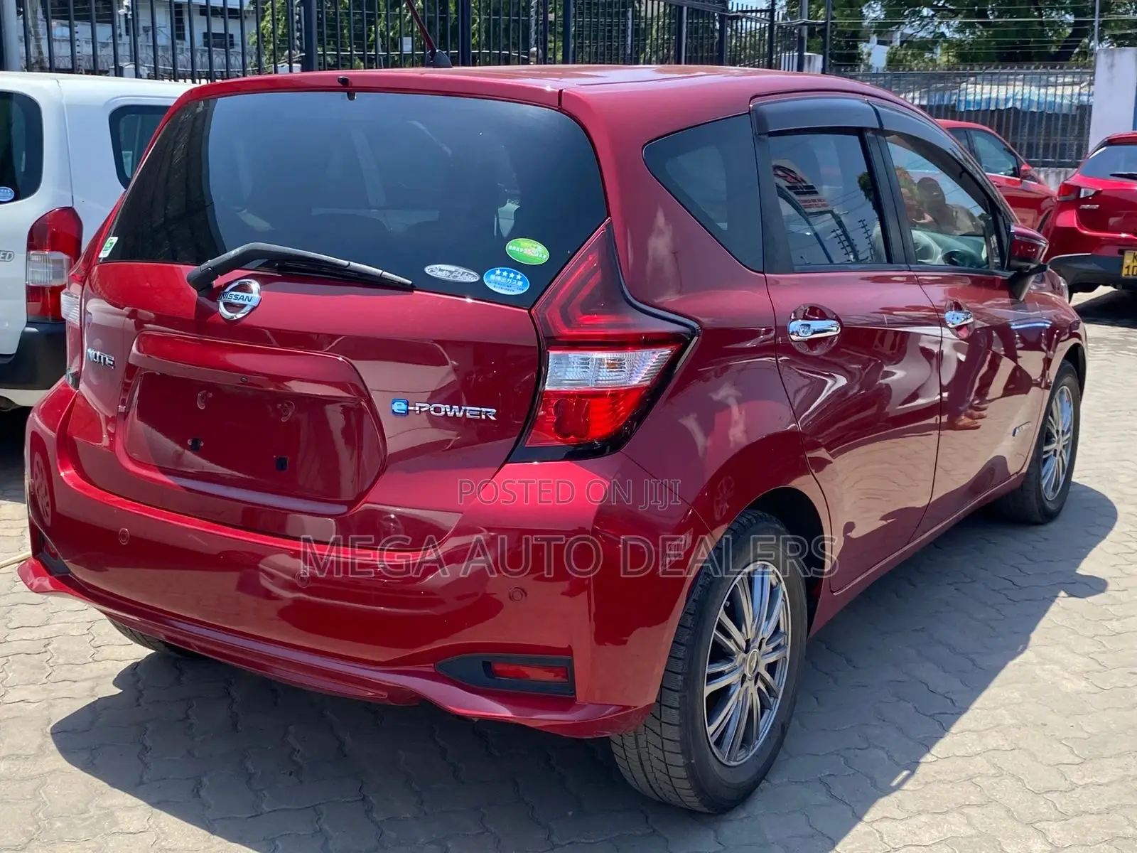 Nissan Note 2018 Red