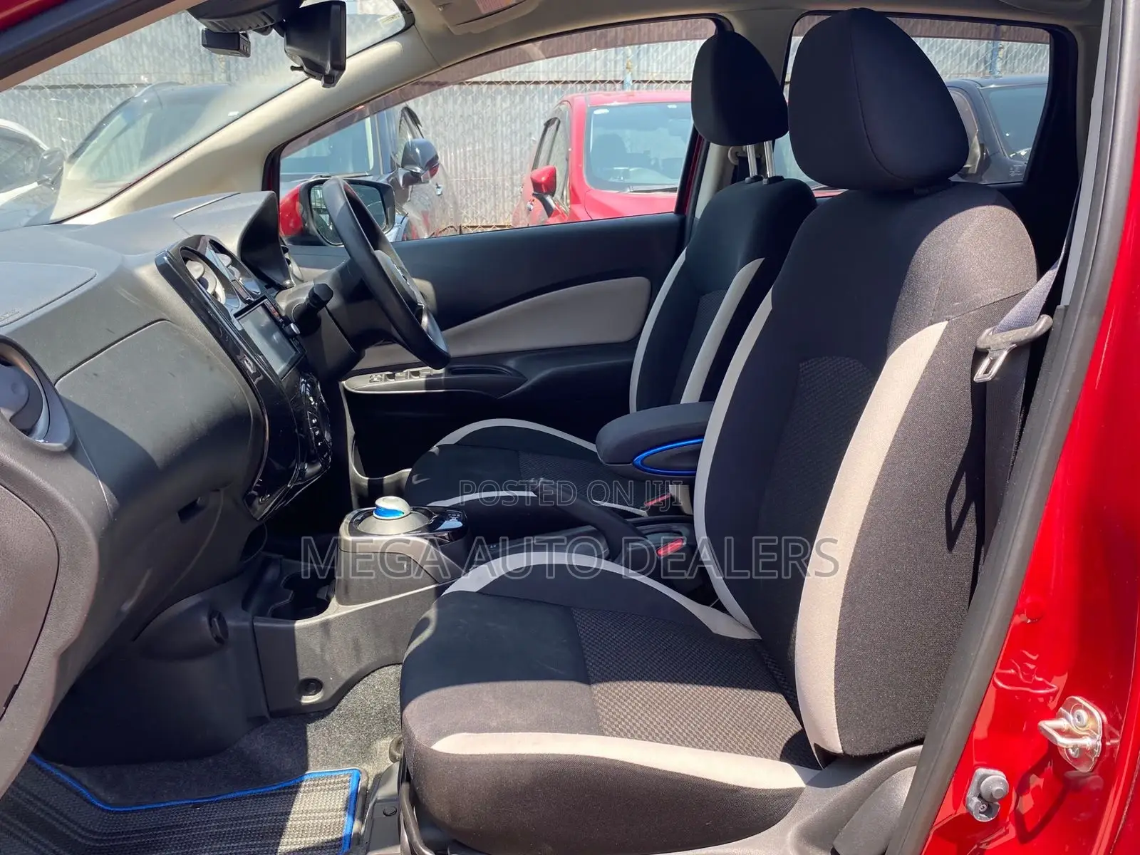 Nissan Note 2018 Red