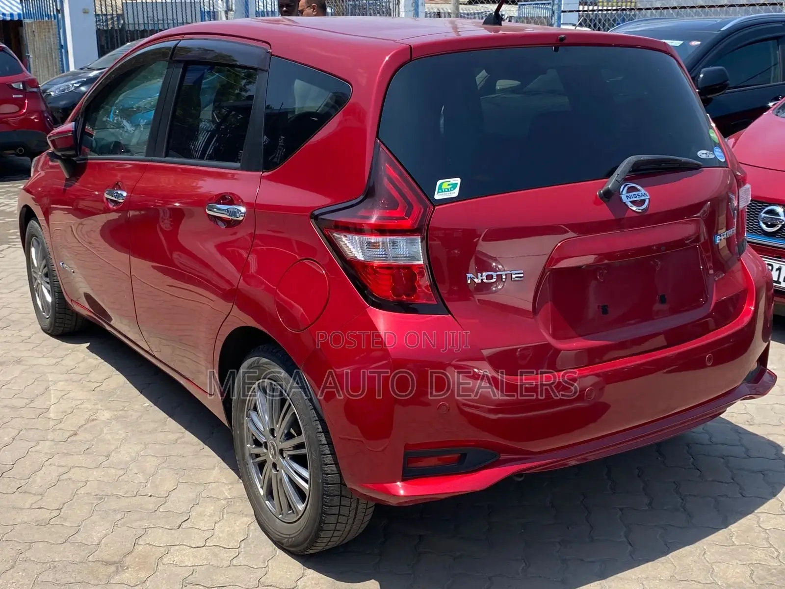 Nissan Note 2018 Red