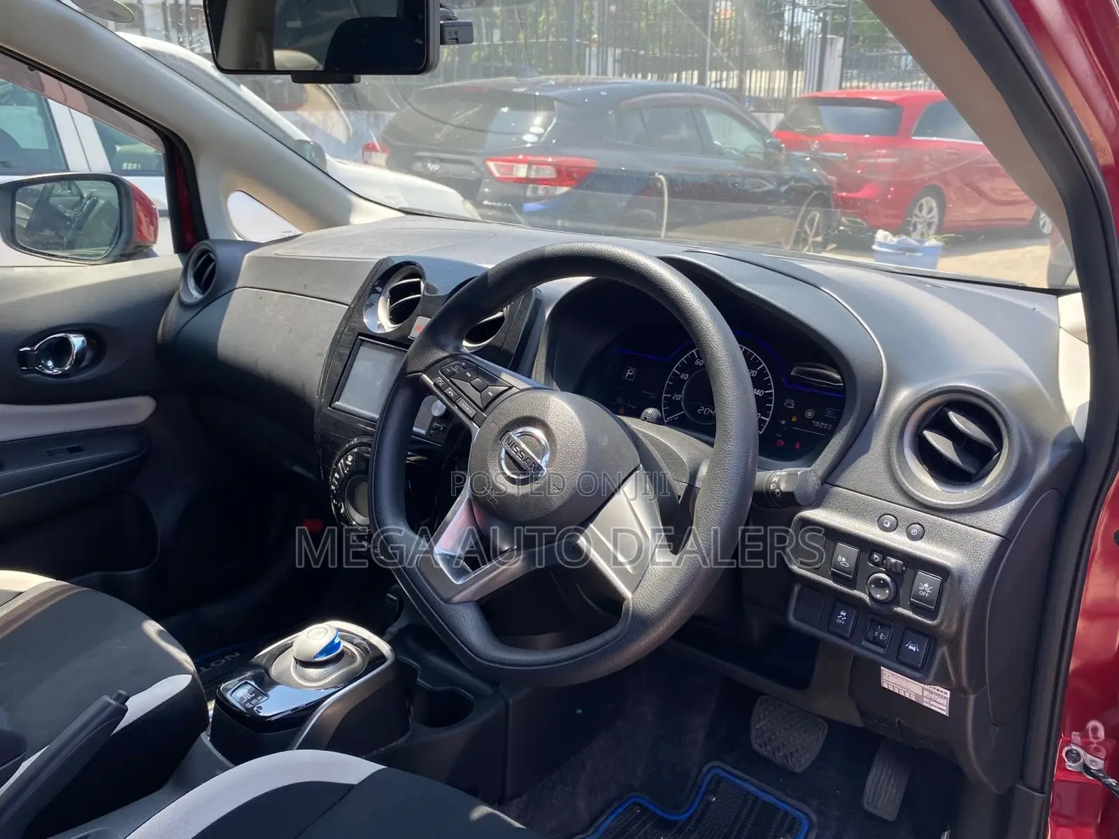 Nissan Note 2018 Red