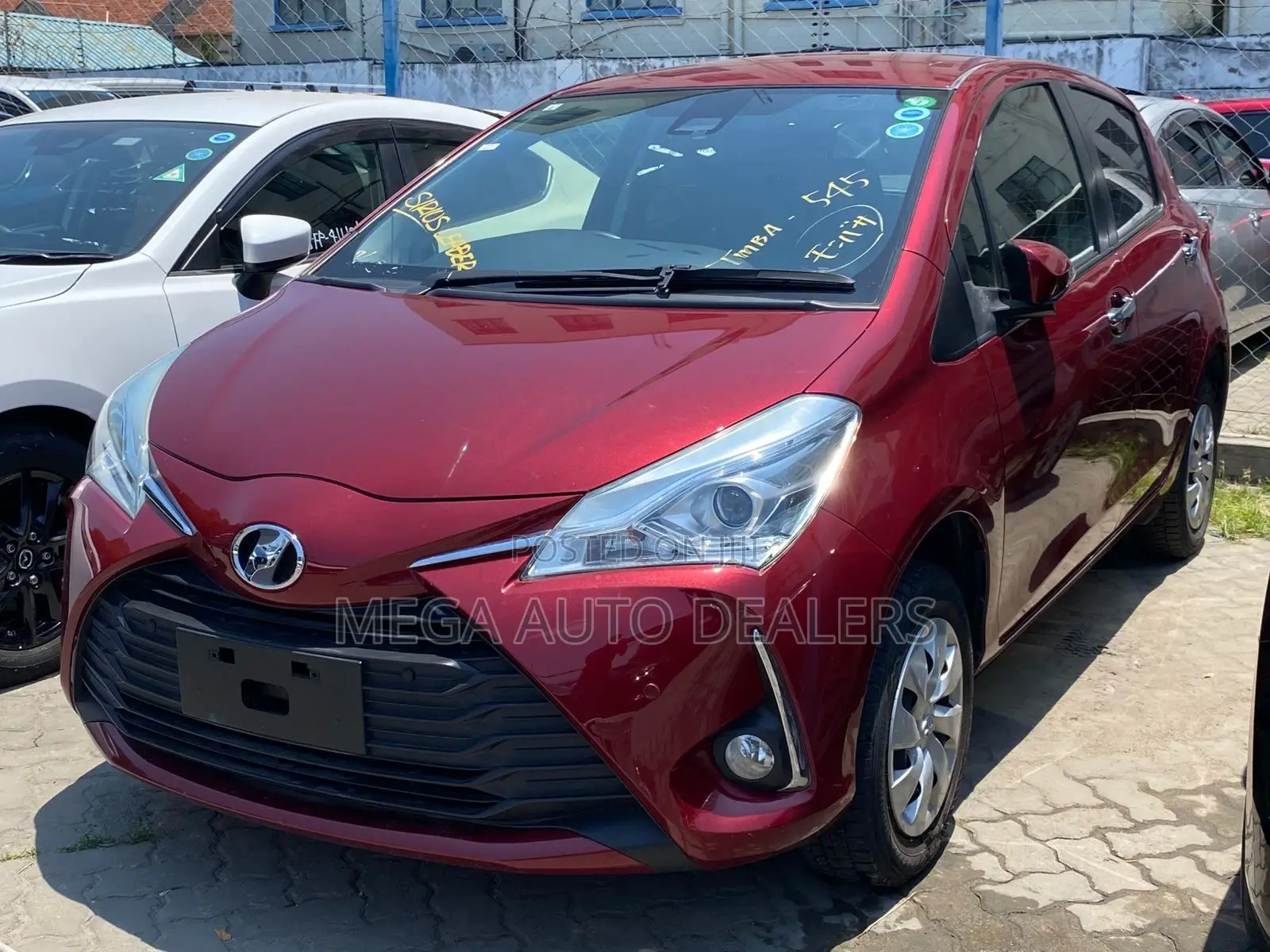 Toyota Vitz 2018 Red