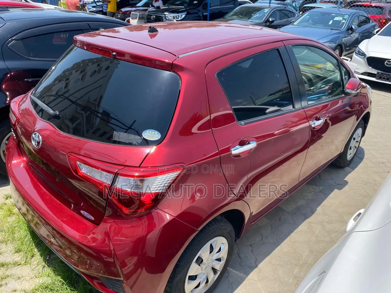 Toyota Vitz 2018 Red