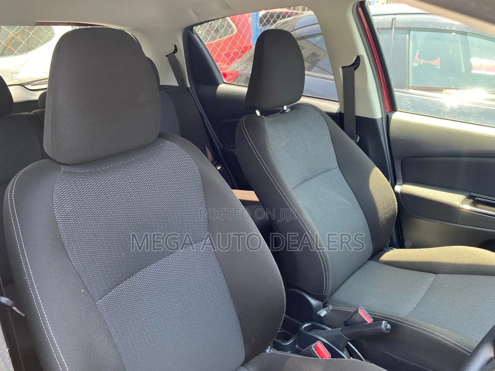 Toyota Vitz 2018 Red