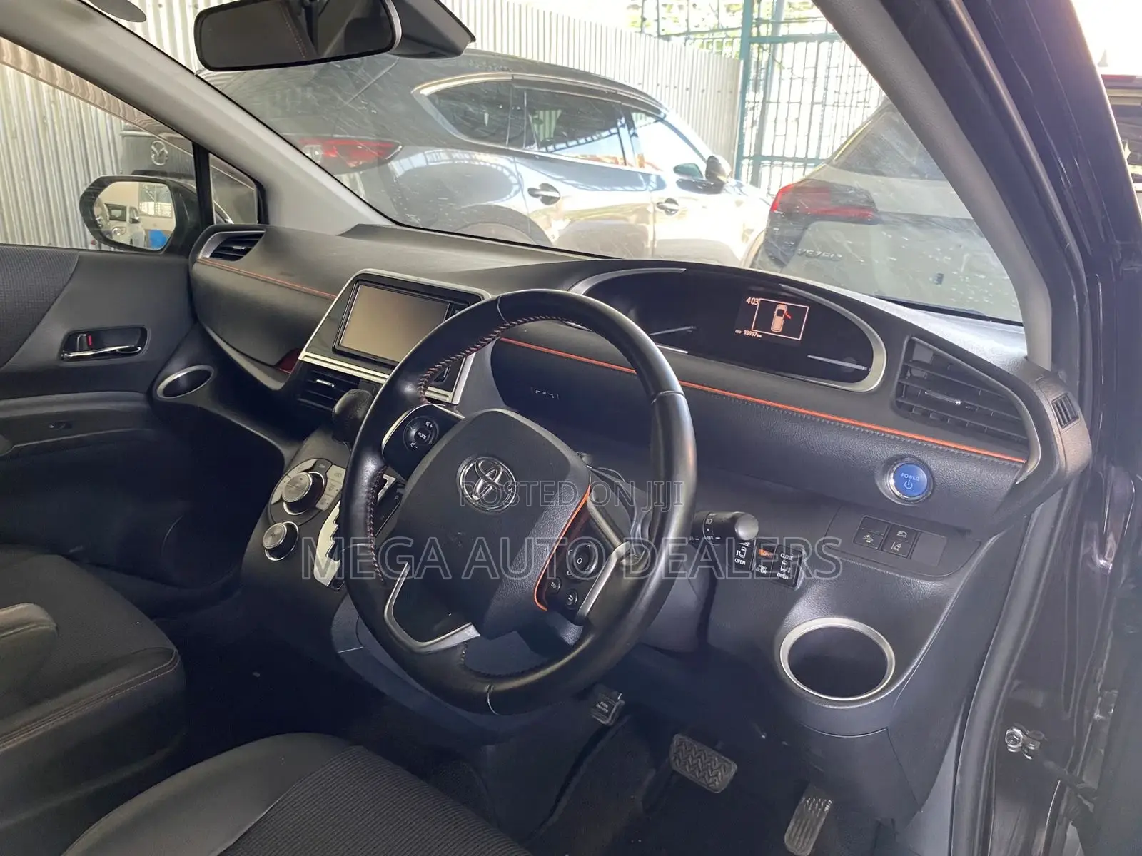 Toyota Sienta 2018